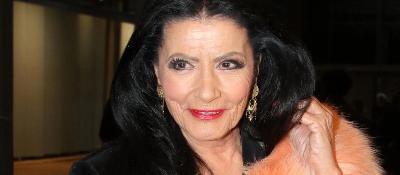 Ζωζώ Σαπουντζάκη σε Νίκο Μουτσινά : «Επειδή μιλάς για τα χρόνια και την ηλικία…» (βίντεο)